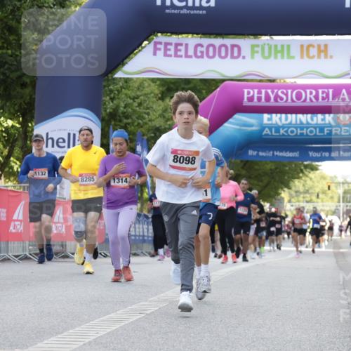 06.09.2026 - CURREX Alsterlauf Yannick Fuchs http://msf.ph/oto/10229949 06.09.2026 11:51:07 Ziel 1235, 1241, 1246, 1296, 8098, 8162, 8251, 8346 meine-sportfotos.de