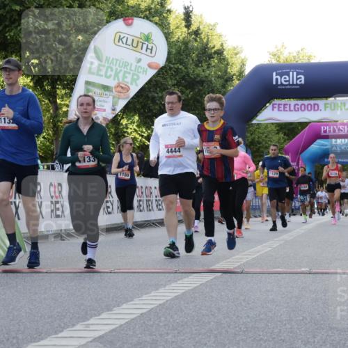 06.09.2026 - CURREX Alsterlauf Yannick Fuchs http://msf.ph/oto/10229962 06.09.2026 11:51:16 Ziel 1079, 1129, 1178, 1180, 1182, 1246, 1314, 4444, 8098, 8184, 8251, 8285, 8312, 8335 meine-sportfotos.de