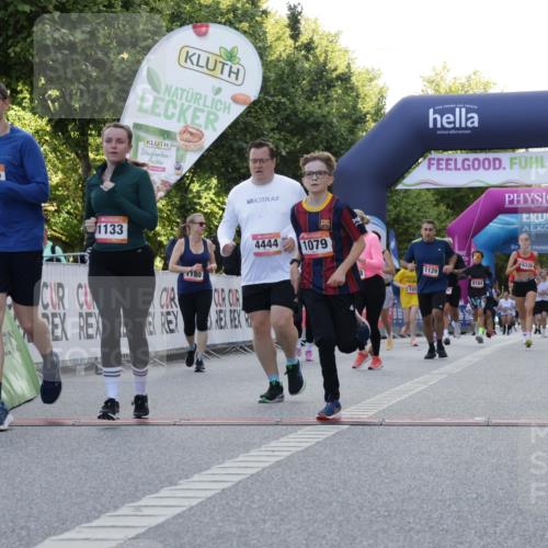 06.09.2026 - CURREX Alsterlauf Yannick Fuchs http://msf.ph/oto/10229963 06.09.2026 11:51:16 Ziel 1079, 1129, 1178, 1180, 1182, 1246, 1314, 4444, 8098, 8184, 8251, 8285, 8312, 8335 meine-sportfotos.de