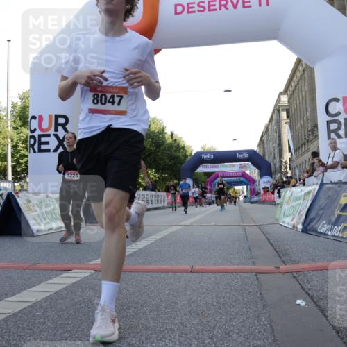 06.09.2026 - CURREX Alsterlauf Yannick Fuchs http://msf.ph/oto/10229987 06.09.2026 11:51:26 Ziel 1032, 1035, 1103, 1129, 1148, 1178, 1179, 1180, 1224, 1300, 1301, 1343, 1346, 8047, 8172, 8184, 8208, 8335 meine-sportfotos.de