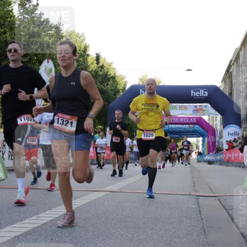 06.09.2026 - CURREX Alsterlauf Yannick Fuchs http://msf.ph/oto/10230004 06.09.2026 11:51:35 Ziel 1029, 1056, 1083, 1102, 1158, 1162, 1226, 1301, 1321, 1343, 1345, 1346, 8172 meine-sportfotos.de