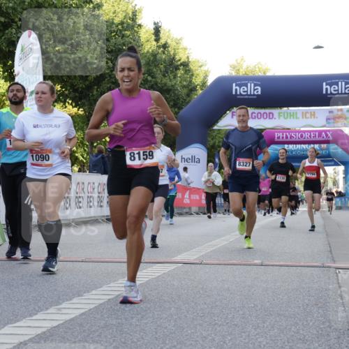 06.09.2026 - CURREX Alsterlauf Yannick Fuchs http://msf.ph/oto/10230023 06.09.2026 11:51:42 Ziel 1029, 1056, 1083, 1089, 1090, 1135, 1158, 1162, 1194, 1226, 1257, 1315, 1345, 8159, 8327 meine-sportfotos.de