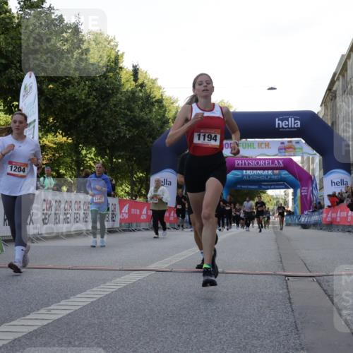 06.09.2026 - CURREX Alsterlauf Yannick Fuchs http://msf.ph/oto/10230030 06.09.2026 11:51:45 Ziel 1083, 1089, 1090, 1135, 1194, 1226, 1257, 1315, 1345, 1347, 8159, 8327 meine-sportfotos.de