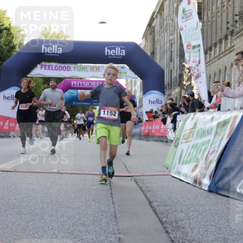 06.09.2026 - CURREX Alsterlauf Yannick Fuchs http://msf.ph/oto/10230048 06.09.2026 11:51:54 Ziel 1118, 1123, 1152, 1200, 1240, 1254, 1303, 1327, 1347, 8236, 8325, 8326 meine-sportfotos.de