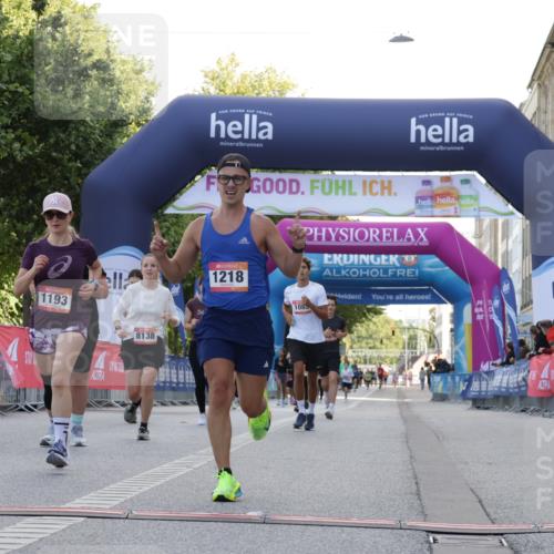 06.09.2026 - CURREX Alsterlauf Yannick Fuchs http://msf.ph/oto/10230058 06.09.2026 11:52:00 Ziel 1085, 1108, 1123, 1152, 1193, 1200, 1218, 1240, 1303, 1327, 8138, 8236, 8325, 8326 meine-sportfotos.de