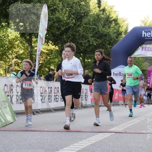 06.09.2026 - CURREX Alsterlauf Yannick Fuchs http://msf.ph/oto/10230093 06.09.2026 11:52:21 Ziel 1009, 1020, 1059, 1120, 1186, 1205, 1206, 1215, 1244, 1266, 1304 meine-sportfotos.de