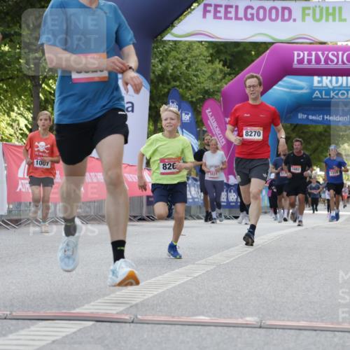 06.09.2026 - CURREX Alsterlauf Yannick Fuchs http://msf.ph/oto/10230109 06.09.2026 11:52:33 Ziel 1007, 1020, 1075, 1076, 1139, 8028, 8202, 8269, 8270 meine-sportfotos.de