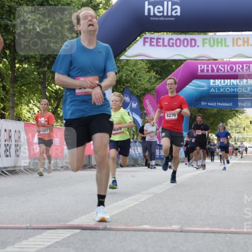 06.09.2026 - CURREX Alsterlauf Yannick Fuchs http://msf.ph/oto/10230110 06.09.2026 11:52:33 Ziel 1007, 1020, 1075, 1076, 1139, 8028, 8202, 8269, 8270 meine-sportfotos.de