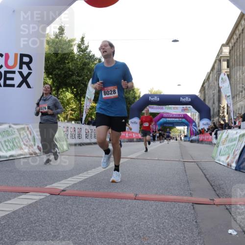 06.09.2026 - CURREX Alsterlauf Yannick Fuchs http://msf.ph/oto/10230116 06.09.2026 11:52:35 Ziel 1007, 1075, 1076, 1139, 8028, 8202, 8269, 8270 meine-sportfotos.de