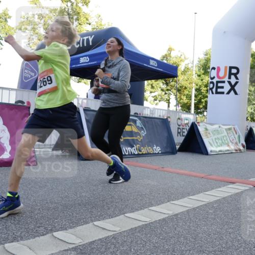 06.09.2026 - CURREX Alsterlauf Yannick Fuchs http://msf.ph/oto/10230125 06.09.2026 11:52:36 Ziel 1007, 1075, 1076, 1139, 8028, 8202, 8269, 8270 meine-sportfotos.de