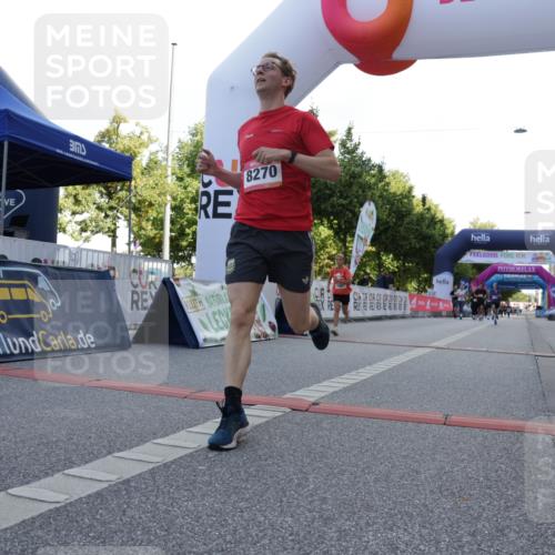 06.09.2026 - CURREX Alsterlauf Yannick Fuchs http://msf.ph/oto/10230127 06.09.2026 11:52:37 Ziel 1007, 1075, 1076, 1310, 8028, 8202, 8269, 8270 meine-sportfotos.de