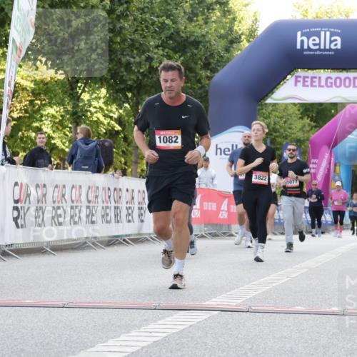 06.09.2026 - CURREX Alsterlauf Yannick Fuchs http://msf.ph/oto/10230138 06.09.2026 11:52:45 Ziel 1007, 1077, 1082, 1310, 3821, 3822 meine-sportfotos.de