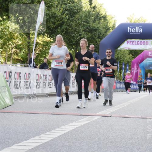06.09.2026 - CURREX Alsterlauf Yannick Fuchs http://msf.ph/oto/10230144 06.09.2026 11:52:48 Ziel 1061, 1077, 1082, 1310, 1340, 3821, 3822, 8137 meine-sportfotos.de