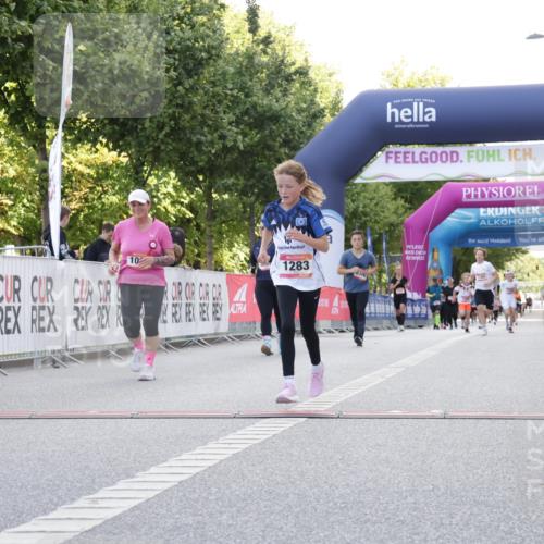 06.09.2026 - CURREX Alsterlauf Yannick Fuchs http://msf.ph/oto/10230158 06.09.2026 11:52:57 Ziel 1001, 1061, 1077, 1283, 1340, 3821, 3822, 8016, 8137, 8300 meine-sportfotos.de