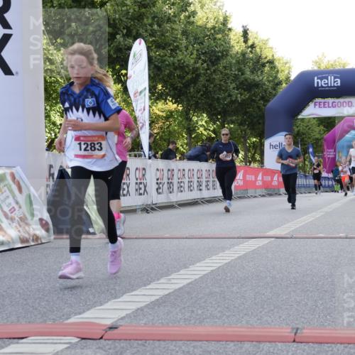 06.09.2026 - CURREX Alsterlauf Yannick Fuchs http://msf.ph/oto/10230164 06.09.2026 11:52:59 Ziel 1001, 1040, 1061, 1184, 1283, 1293, 4802, 8016, 8300 meine-sportfotos.de