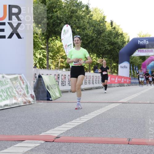 06.09.2026 - CURREX Alsterlauf Yannick Fuchs http://msf.ph/oto/10230189 06.09.2026 11:53:07 Ziel 1040, 1184, 1202, 1293, 4802, 8155, 8300 meine-sportfotos.de
