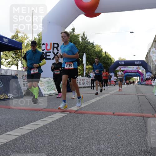 06.09.2026 - CURREX Alsterlauf Yannick Fuchs http://msf.ph/oto/10230252 06.09.2026 11:53:26 Ziel 1026, 1034, 1095, 1096, 1114, 1115, 1130, 1173, 1317, 1329, 1333, 1334, 3755, 8046, 8048, 8070 meine-sportfotos.de