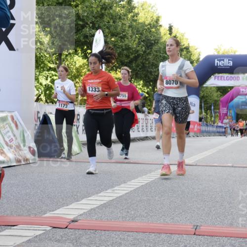 06.09.2026 - CURREX Alsterlauf Yannick Fuchs http://msf.ph/oto/10230259 06.09.2026 11:53:28 Ziel 1026, 1095, 1096, 1114, 1115, 1130, 1173, 1250, 1317, 1329, 1333, 1334, 3755, 8046, 8048, 8070 meine-sportfotos.de