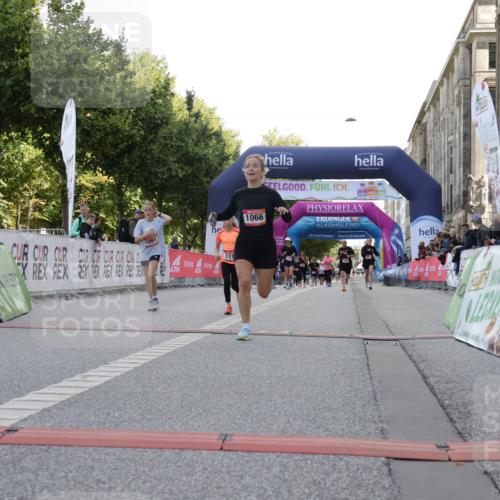 06.09.2026 - CURREX Alsterlauf Yannick Fuchs http://msf.ph/oto/10230292 06.09.2026 11:53:40 Ziel 1066, 1081, 1111, 8261 meine-sportfotos.de