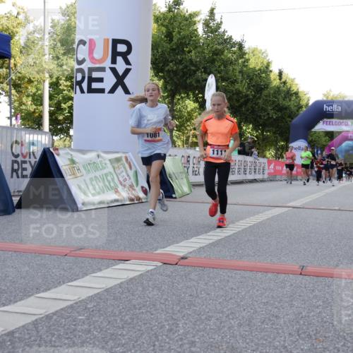 06.09.2026 - CURREX Alsterlauf Yannick Fuchs http://msf.ph/oto/10230299 06.09.2026 11:53:43 Ziel 1057, 1066, 1081, 1111, 1213, 8261 meine-sportfotos.de