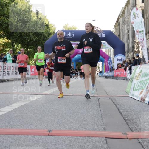 06.09.2026 - CURREX Alsterlauf Yannick Fuchs http://msf.ph/oto/10230309 06.09.2026 11:53:47 Ziel 1037, 1038, 1057, 1066, 1068, 1069, 1081, 1111, 1213 meine-sportfotos.de