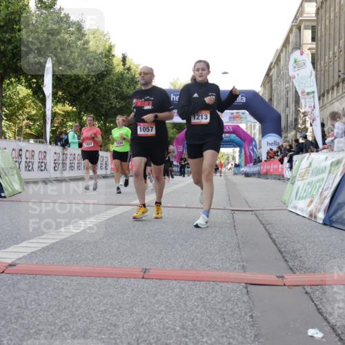 06.09.2026 - CURREX Alsterlauf Yannick Fuchs http://msf.ph/oto/10230312 06.09.2026 11:53:47 Ziel 1037, 1038, 1057, 1066, 1068, 1069, 1081, 1111, 1213 meine-sportfotos.de