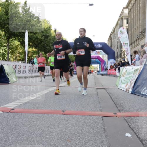 06.09.2026 - CURREX Alsterlauf Yannick Fuchs http://msf.ph/oto/10230313 06.09.2026 11:53:47 Ziel 1037, 1038, 1057, 1066, 1068, 1069, 1081, 1111, 1213 meine-sportfotos.de