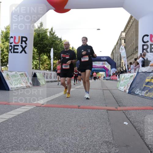 06.09.2026 - CURREX Alsterlauf Yannick Fuchs http://msf.ph/oto/10230315 06.09.2026 11:53:48 Ziel 1037, 1038, 1057, 1066, 1068, 1069, 1081, 1111, 1124, 1213 meine-sportfotos.de