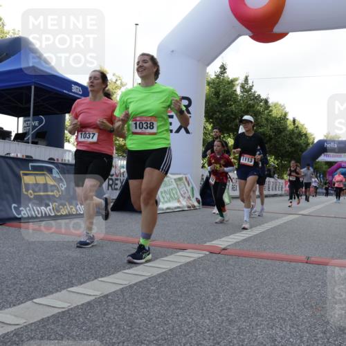 06.09.2026 - CURREX Alsterlauf Yannick Fuchs http://msf.ph/oto/10230320 06.09.2026 11:53:51 Ziel 1037, 1038, 1057, 1068, 1069, 1124, 1213, 1223, 1298, 1305 meine-sportfotos.de