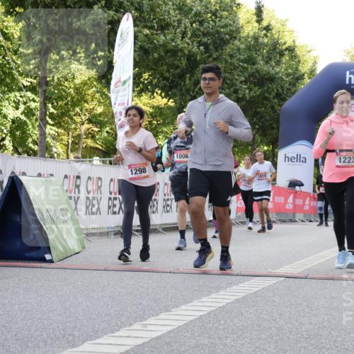 06.09.2026 - CURREX Alsterlauf Yannick Fuchs http://msf.ph/oto/10230332 06.09.2026 11:53:55 Ziel 1006, 1037, 1038, 1068, 1069, 1124, 1223, 1298, 1305 meine-sportfotos.de