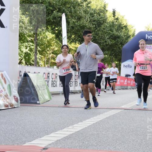 06.09.2026 - CURREX Alsterlauf Yannick Fuchs http://msf.ph/oto/10230334 06.09.2026 11:53:56 Ziel 1006, 1018, 1037, 1038, 1068, 1069, 1124, 1150, 1223, 1291, 1298, 1305, 8139 meine-sportfotos.de
