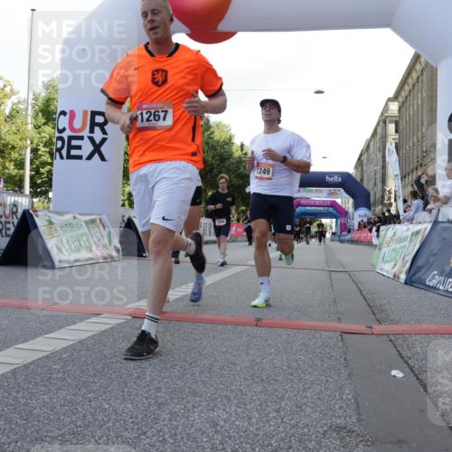 06.09.2026 - CURREX Alsterlauf Yannick Fuchs http://msf.ph/oto/10230366 06.09.2026 11:54:06 Ziel 1018, 1063, 1098, 1150, 1232, 1249, 1267, 1291, 1309, 8139, 8245 meine-sportfotos.de