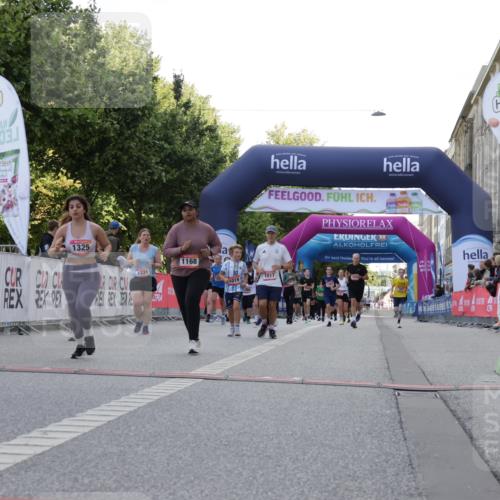 06.09.2026 - CURREX Alsterlauf Yannick Fuchs http://msf.ph/oto/10230465 06.09.2026 11:54:36 Ziel 1017, 1019, 1122, 1168, 1191, 1289, 1290, 1325, 1328, 1331, 8185 meine-sportfotos.de