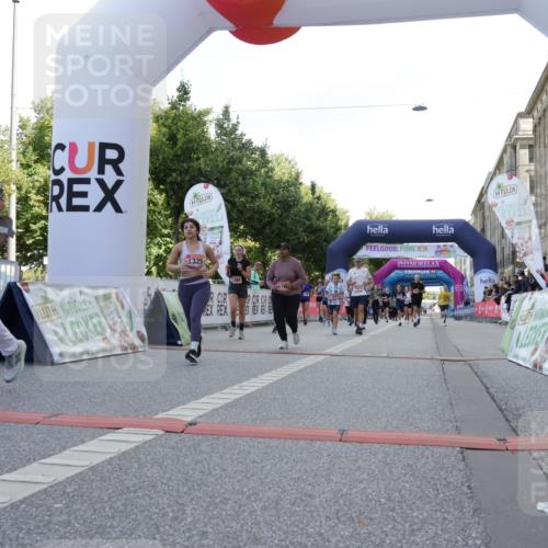 06.09.2026 - CURREX Alsterlauf Yannick Fuchs http://msf.ph/oto/10230469 06.09.2026 11:54:37 Ziel 1012, 1017, 1019, 1031, 1122, 1168, 1191, 1289, 1290, 1325, 1328, 1331, 8185 meine-sportfotos.de