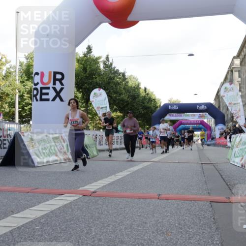 06.09.2026 - CURREX Alsterlauf Yannick Fuchs http://msf.ph/oto/10230472 06.09.2026 11:54:38 Ziel 1012, 1017, 1019, 1031, 1122, 1168, 1185, 1191, 1251, 1289, 1290, 1325, 1328, 1331 meine-sportfotos.de