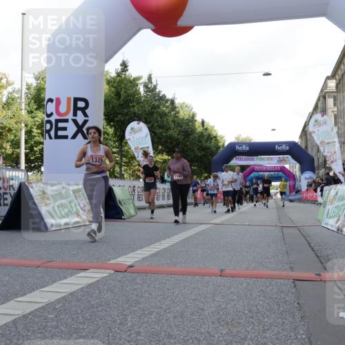 06.09.2026 - CURREX Alsterlauf Yannick Fuchs http://msf.ph/oto/10230473 06.09.2026 11:54:38 Ziel 1012, 1017, 1019, 1031, 1122, 1168, 1185, 1191, 1251, 1289, 1290, 1325, 1328, 1331 meine-sportfotos.de