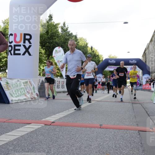 06.09.2026 - CURREX Alsterlauf Yannick Fuchs http://msf.ph/oto/10230484 06.09.2026 11:54:41 Ziel 1012, 1017, 1019, 1031, 1060, 1101, 1122, 1168, 1185, 1222, 1231, 1251, 1260, 1270, 1280, 1289, 1290, 1325, 1331 meine-sportfotos.de