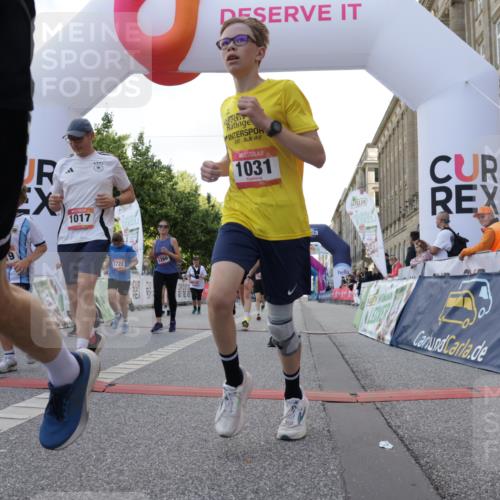 06.09.2026 - CURREX Alsterlauf Yannick Fuchs http://msf.ph/oto/10230494 06.09.2026 11:54:44 Ziel 1012, 1017, 1019, 1031, 1060, 1101, 1140, 1145, 1168, 1185, 1222, 1231, 1251, 1260, 1270, 1272, 1280, 1289, 1290, 1325, 1331 meine-sportfotos.de