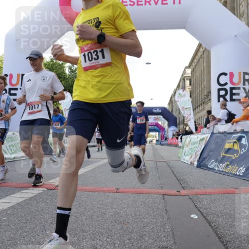 06.09.2026 - CURREX Alsterlauf Yannick Fuchs http://msf.ph/oto/10230495 06.09.2026 11:54:44 Ziel 1012, 1017, 1019, 1031, 1060, 1101, 1140, 1145, 1168, 1185, 1222, 1231, 1251, 1260, 1270, 1272, 1280, 1289, 1290, 1325, 1331 meine-sportfotos.de