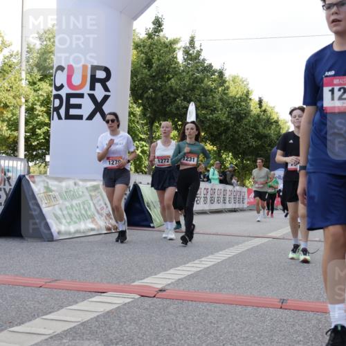 06.09.2026 - CURREX Alsterlauf Yannick Fuchs http://msf.ph/oto/10230506 06.09.2026 11:54:47 Ziel 1012, 1017, 1019, 1031, 1060, 1101, 1140, 1145, 1185, 1222, 1231, 1247, 1251, 1260, 1270, 1272, 1275, 1276, 1280, 1290, 1331 meine-sportfotos.de