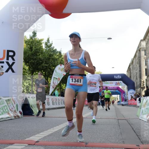 06.09.2026 - CURREX Alsterlauf Yannick Fuchs http://msf.ph/oto/10230568 06.09.2026 11:55:11 Ziel 1073, 1141, 1147, 1170, 1196, 1243, 1245, 1278, 1307, 1341, 8344 meine-sportfotos.de