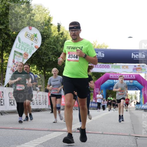 06.09.2026 - CURREX Alsterlauf Yannick Fuchs http://msf.ph/oto/10230578 06.09.2026 11:55:15 Ziel 1073, 1087, 1141, 1147, 1170, 1183, 1243, 1273, 1278, 1338, 1341, 8344 meine-sportfotos.de