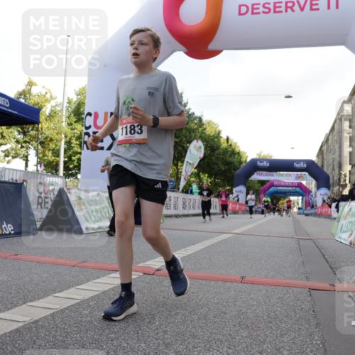 06.09.2026 - CURREX Alsterlauf Yannick Fuchs http://msf.ph/oto/10230600 06.09.2026 11:55:20 Ziel 1071, 1087, 1141, 1183, 1233, 1243, 1273, 1338, 8344 meine-sportfotos.de