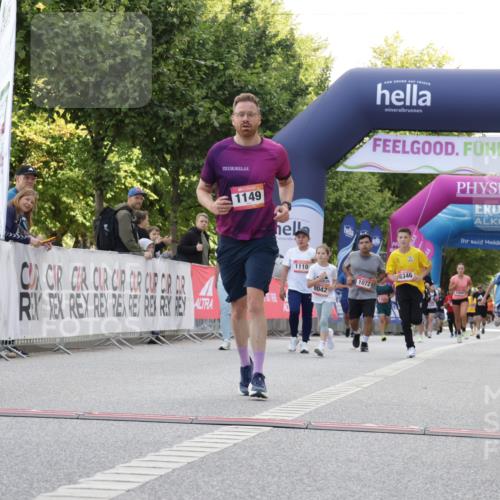 06.09.2026 - CURREX Alsterlauf Yannick Fuchs http://msf.ph/oto/10230665 06.09.2026 11:55:51 Ziel 1004, 1005, 1149, 1234, 1296, 1326, 8042, 8251, 8346 meine-sportfotos.de
