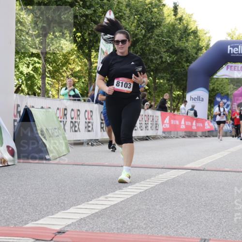 06.09.2026 - CURREX Alsterlauf Yannick Fuchs http://msf.ph/oto/10230702 06.09.2026 11:56:03 Ziel 1072, 1109, 1110, 1299, 1320, 1344, 8042, 8103 meine-sportfotos.de