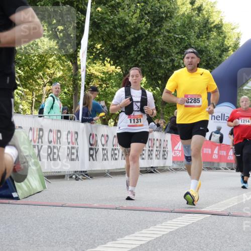 06.09.2026 - CURREX Alsterlauf Yannick Fuchs http://msf.ph/oto/10230719 06.09.2026 11:56:10 Ziel 1131, 1162, 1214, 1320, 8285, 8312 meine-sportfotos.de