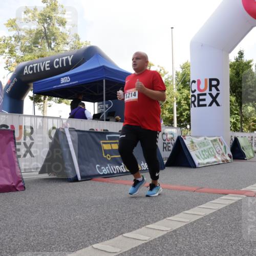 06.09.2026 - CURREX Alsterlauf Yannick Fuchs http://msf.ph/oto/10230744 06.09.2026 11:56:16 Ziel 1131, 1162, 1214, 8267, 8285, 8312 meine-sportfotos.de