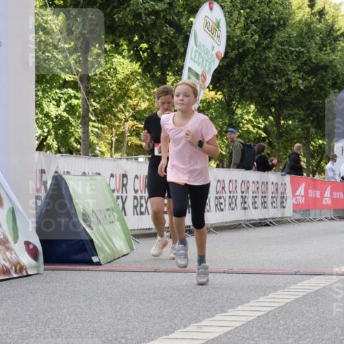 06.09.2026 - CURREX Alsterlauf Yannick Fuchs http://msf.ph/oto/10230785 06.09.2026 11:56:35 Ziel 1035, 1118, 1144, 1172, 1211 meine-sportfotos.de