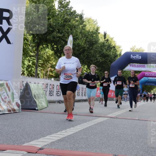 06.09.2026 - CURREX Alsterlauf Yannick Fuchs http://msf.ph/oto/10230850 06.09.2026 11:54:13 Ziel 1063, 1192, 1209, 1232, 1249, 1308, 1309, 1322, 1323, 8018 meine-sportfotos.de