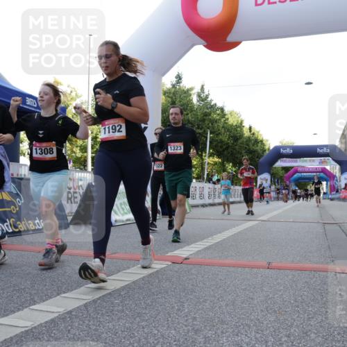06.09.2026 - CURREX Alsterlauf Yannick Fuchs http://msf.ph/oto/10230872 06.09.2026 11:54:18 Ziel 1078, 1166, 1167, 1192, 1209, 1308, 1322, 1323, 8018 meine-sportfotos.de